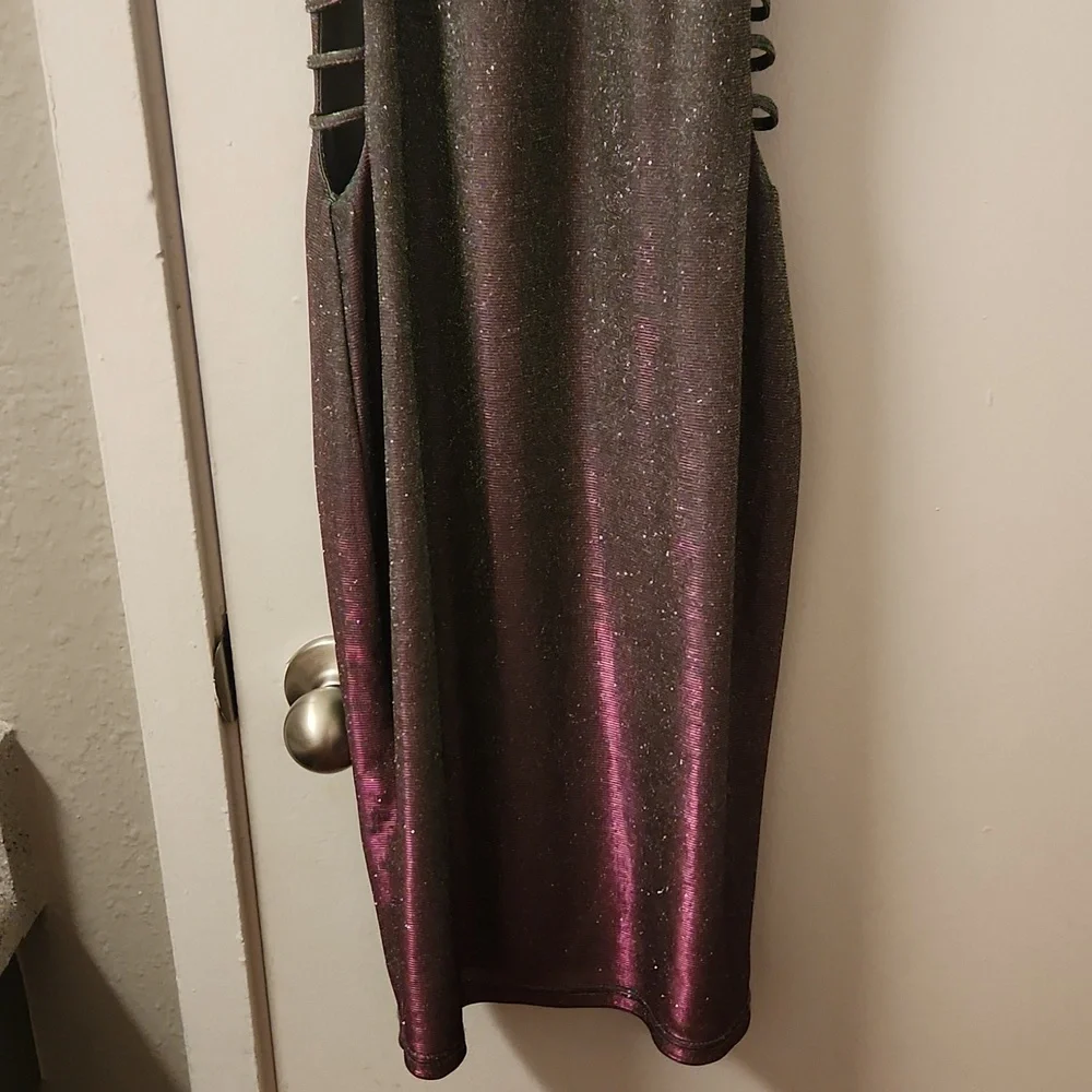 Windsor Metallic Holographic Dress size XS - Picture 3 of 9